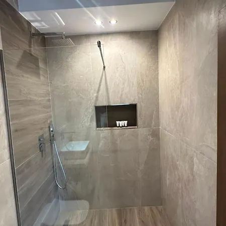 Apartamento Androniki Himare